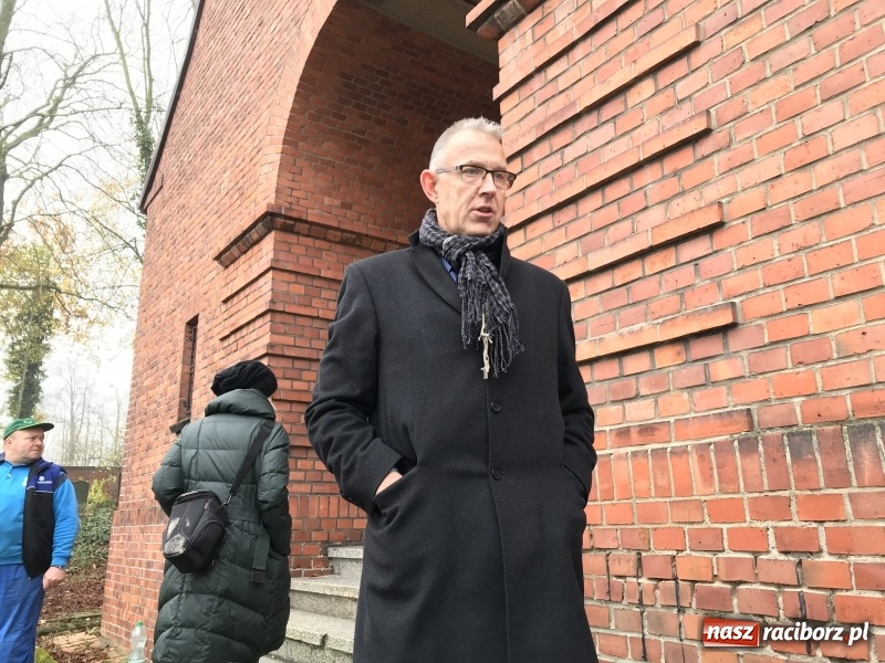 Zdjęcie w galerii na portalu naszraciborz.pl: Miasto i młodzież z poprawczaka wsparło Stowarzyszenie Odra 1945  wiadomości z regionu