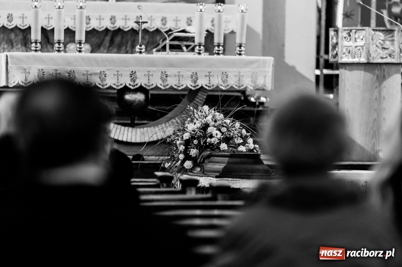 Zdjęcie w galerii na portalu naszraciborz.pl: Ostatnie pożegnanie śp. Pawła Kowola wiadomości z regionu
