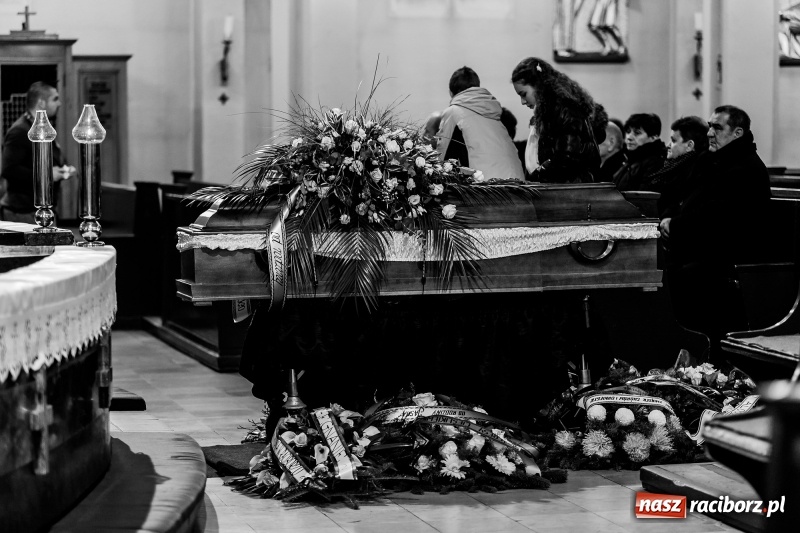 Zdjęcie w galerii na portalu naszraciborz.pl: Ostatnie pożegnanie śp. Pawła Kowola wiadomości z regionu