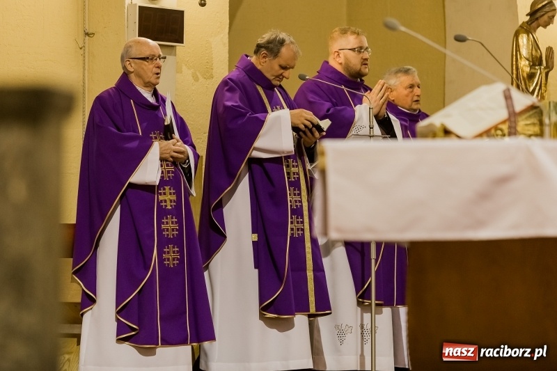 Zdjęcie w galerii na portalu naszraciborz.pl: Ostatnie pożegnanie śp. Pawła Kowola wiadomości z regionu