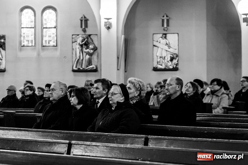 Zdjęcie w galerii na portalu naszraciborz.pl: Ostatnie pożegnanie śp. Pawła Kowola wiadomości z regionu