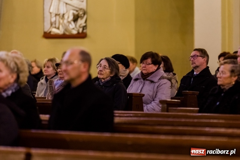 Zdjęcie w galerii na portalu naszraciborz.pl: Ostatnie pożegnanie śp. Pawła Kowola wiadomości z regionu