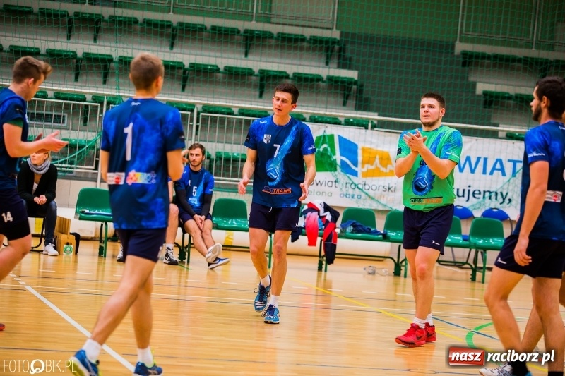 Zdjęcie w galerii na portalu naszraciborz.pl: Siatkarze Rafako Racibórz nadal niepokonani  wiadomości z regionu