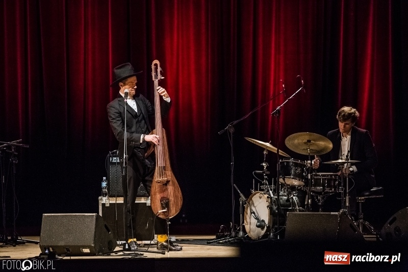 Zdjęcie w galerii na portalu naszraciborz.pl: Wojtek Mazolewski Quintet zagrał w Raciborzu wiadomości z regionu