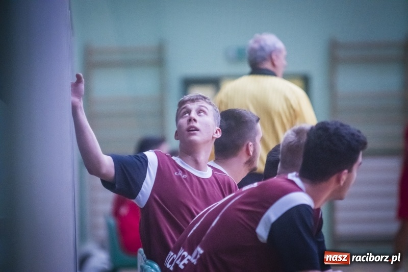 Zdjęcie w galerii na portalu naszraciborz.pl: Wygrana Willi Wiktorii Brenna i remis w trzeciej lidze, czyli sobota z HLPN wiadomości z regionu
