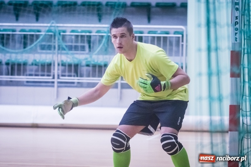 Zdjęcie w galerii na portalu naszraciborz.pl: Wygrana Willi Wiktorii Brenna i remis w trzeciej lidze, czyli sobota z HLPN wiadomości z regionu