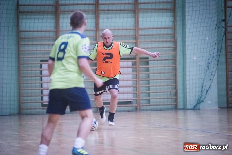 Zdjęcie w galerii na portalu naszraciborz.pl: Wygrana Willi Wiktorii Brenna i remis w trzeciej lidze, czyli sobota z HLPN wiadomości z regionu