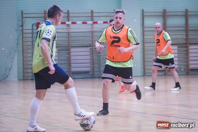 Zdjęcie w galerii na portalu naszraciborz.pl: Wygrana Willi Wiktorii Brenna i remis w trzeciej lidze, czyli sobota z HLPN wiadomości z regionu