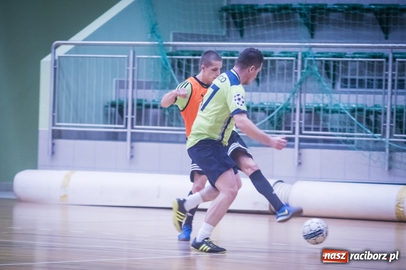 Zdjęcie w galerii na portalu naszraciborz.pl: Wygrana Willi Wiktorii Brenna i remis w trzeciej lidze, czyli sobota z HLPN wiadomości z regionu