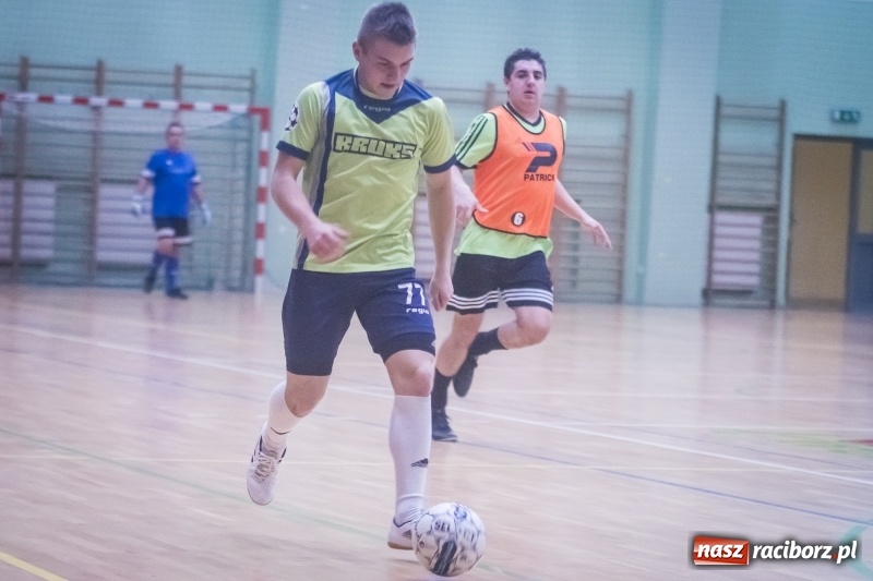 Zdjęcie w galerii na portalu naszraciborz.pl: Wygrana Willi Wiktorii Brenna i remis w trzeciej lidze, czyli sobota z HLPN wiadomości z regionu