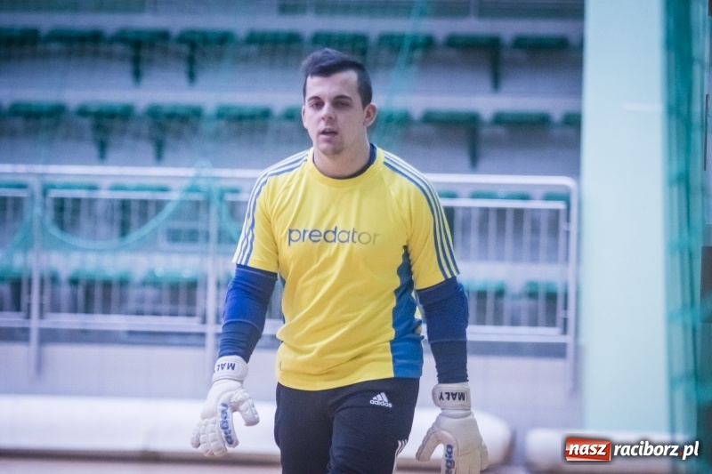 Zdjęcie w galerii na portalu naszraciborz.pl: Wygrana Willi Wiktorii Brenna i remis w trzeciej lidze, czyli sobota z HLPN wiadomości z regionu