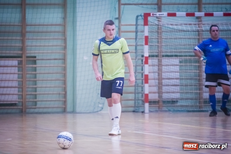 Zdjęcie w galerii na portalu naszraciborz.pl: Wygrana Willi Wiktorii Brenna i remis w trzeciej lidze, czyli sobota z HLPN wiadomości z regionu