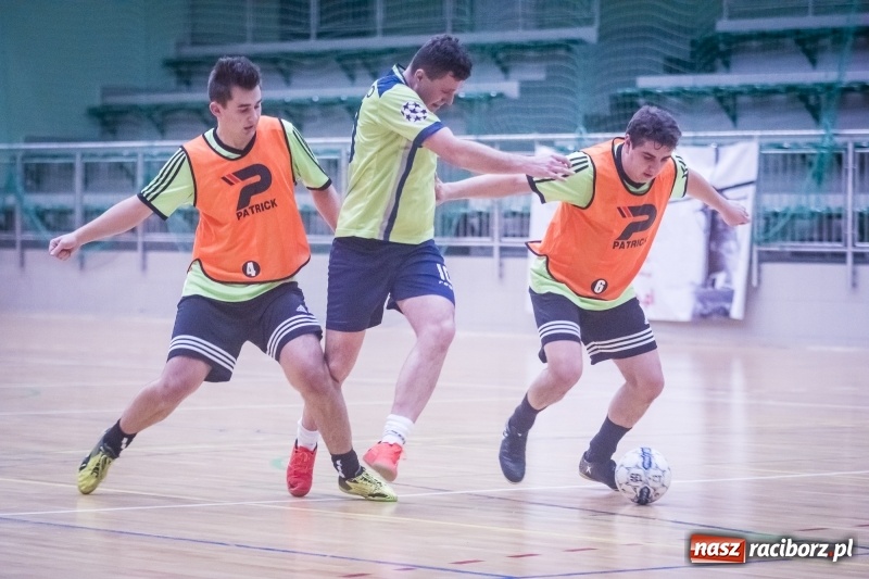 Zdjęcie w galerii na portalu naszraciborz.pl: Wygrana Willi Wiktorii Brenna i remis w trzeciej lidze, czyli sobota z HLPN wiadomości z regionu