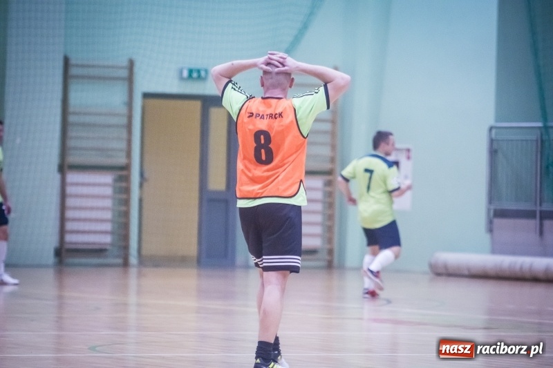 Zdjęcie w galerii na portalu naszraciborz.pl: Wygrana Willi Wiktorii Brenna i remis w trzeciej lidze, czyli sobota z HLPN wiadomości z regionu