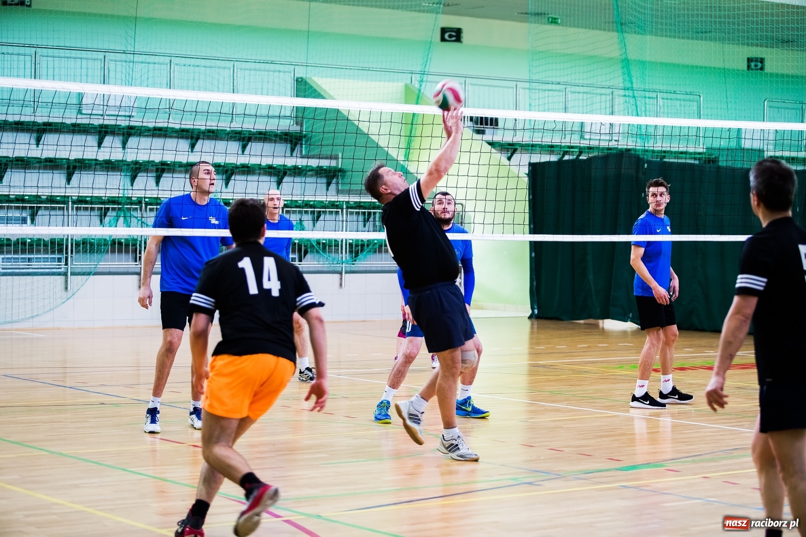 Zdjęcie w galerii na portalu naszraciborz.pl: JP Telebim RLPS: Hit kolejki dla Lunatyków wiadomości z regionu