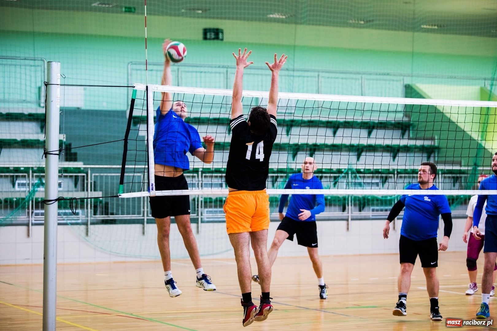 Zdjęcie w galerii na portalu naszraciborz.pl: JP Telebim RLPS: Hit kolejki dla Lunatyków wiadomości z regionu