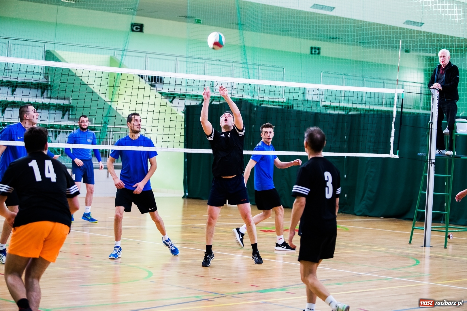 Zdjęcie w galerii na portalu naszraciborz.pl: JP Telebim RLPS: Hit kolejki dla Lunatyków wiadomości z regionu