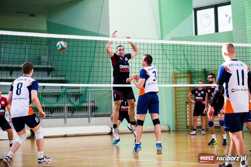 Zdjęcie w galerii na portalu naszraciborz.pl: JP Telebim RLPS: Hit kolejki dla Lunatyków wiadomości z regionu