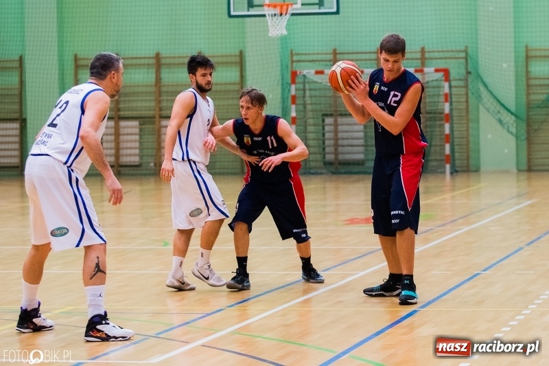 Zdjęcie w galerii na portalu naszraciborz.pl: Ofensywa Racibórz z kompletem punktów  wiadomości z regionu