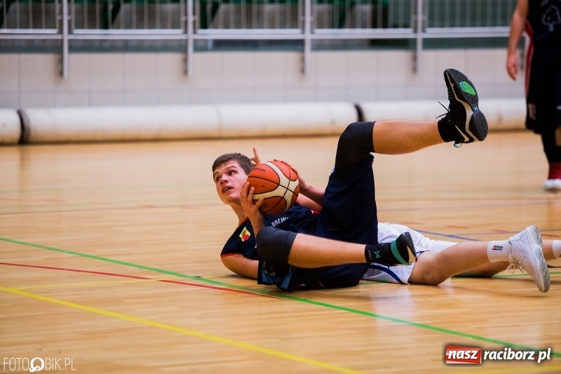 Zdjęcie w galerii na portalu naszraciborz.pl: Ofensywa Racibórz z kompletem punktów  wiadomości z regionu