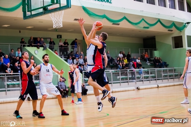 Zdjęcie w galerii na portalu naszraciborz.pl: Ofensywa Racibórz z kompletem punktów  wiadomości z regionu