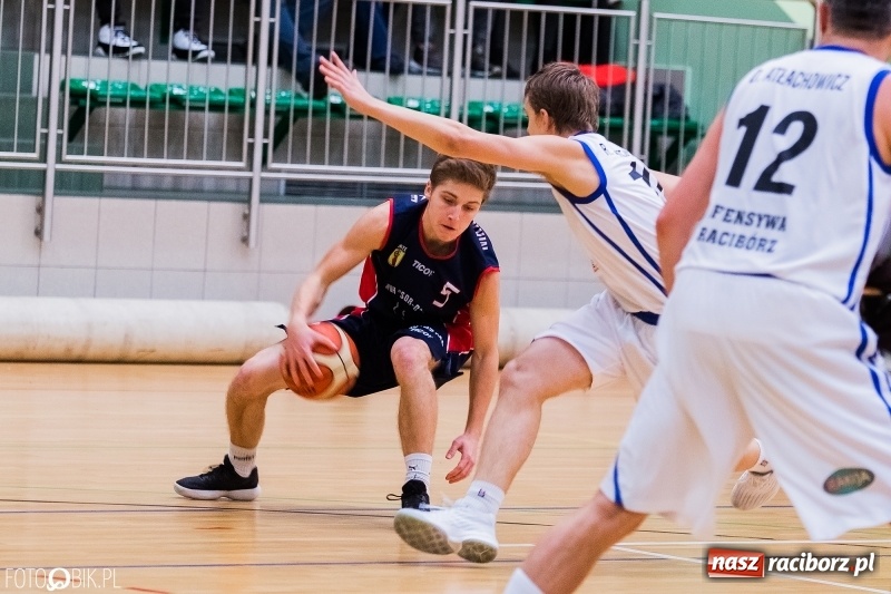 Zdjęcie w galerii na portalu naszraciborz.pl: Ofensywa Racibórz z kompletem punktów  wiadomości z regionu