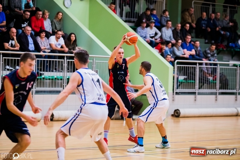 Zdjęcie w galerii na portalu naszraciborz.pl: Ofensywa Racibórz z kompletem punktów  wiadomości z regionu