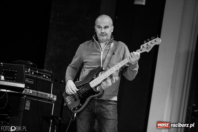 Zdjęcie w galerii na portalu naszraciborz.pl: Koncert Manu Katché Trio w ramach Palm Jazz Days Festival wiadomości z regionu