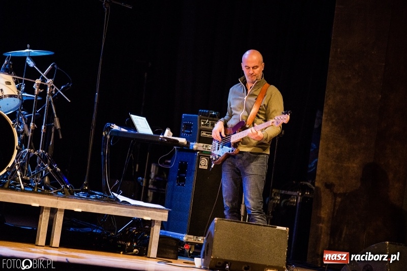 Zdjęcie w galerii na portalu naszraciborz.pl: Koncert Manu Katché Trio w ramach Palm Jazz Days Festival wiadomości z regionu