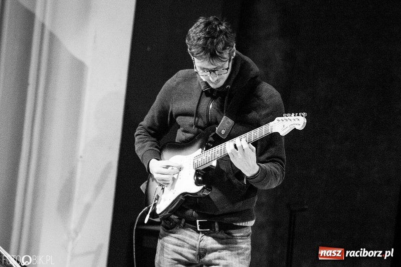 Zdjęcie w galerii na portalu naszraciborz.pl: Koncert Manu Katché Trio w ramach Palm Jazz Days Festival wiadomości z regionu