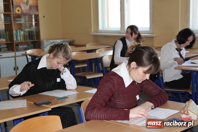 Zdjęcie w galerii na portalu naszraciborz.pl: Przyszłość wiążą z hotelarstwem wiadomości z regionu