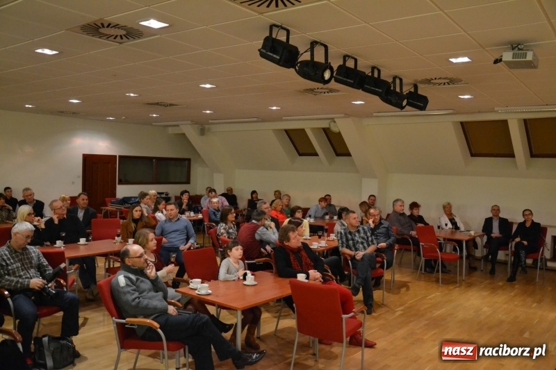 Zdjęcie w galerii na portalu naszraciborz.pl: Guitar Mark - koncert bluesa z elementami edukacyjnymi za nami  wiadomości z regionu