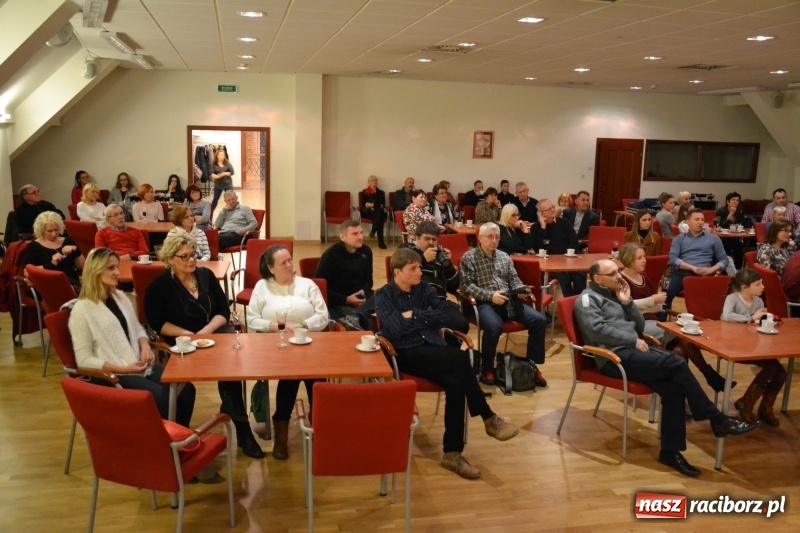 Zdjęcie w galerii na portalu naszraciborz.pl: Guitar Mark - koncert bluesa z elementami edukacyjnymi za nami  wiadomości z regionu