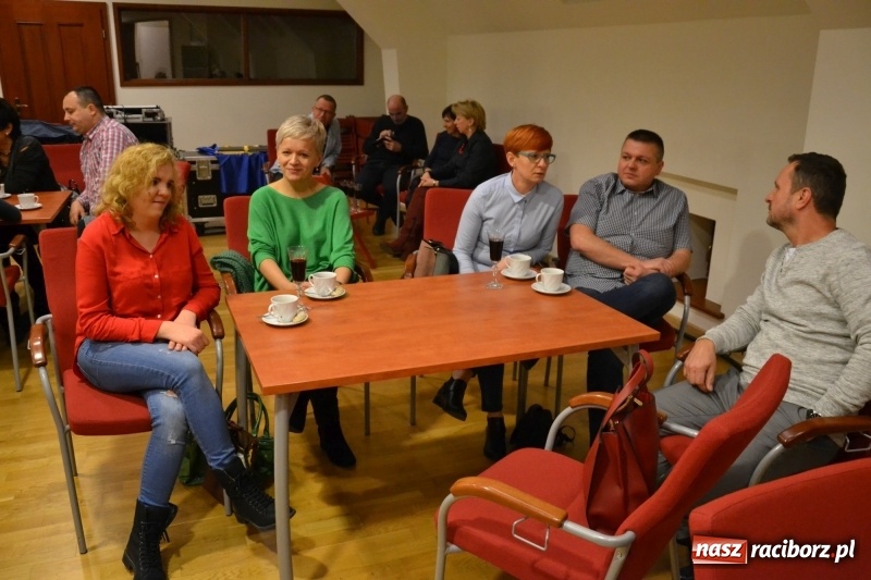 Zdjęcie w galerii na portalu naszraciborz.pl: Guitar Mark - koncert bluesa z elementami edukacyjnymi za nami  wiadomości z regionu