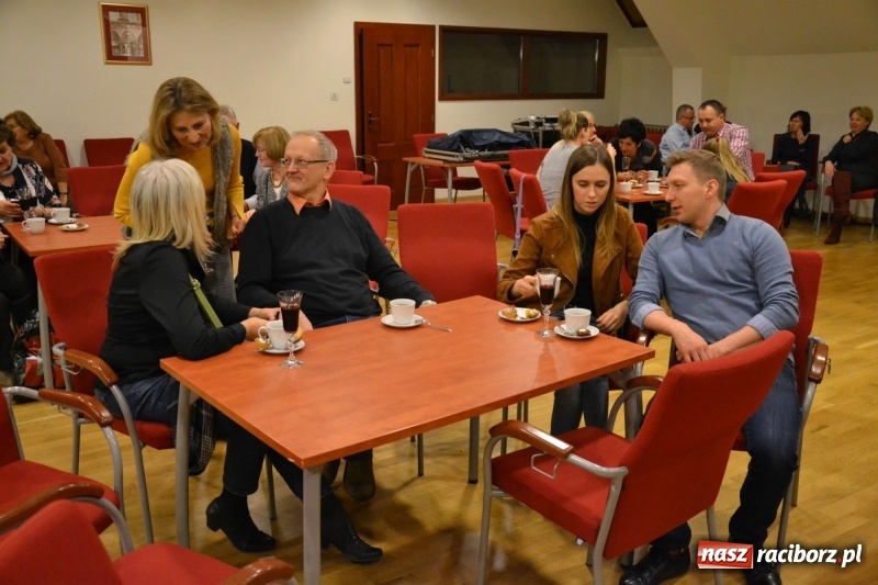 Zdjęcie w galerii na portalu naszraciborz.pl: Guitar Mark - koncert bluesa z elementami edukacyjnymi za nami  wiadomości z regionu