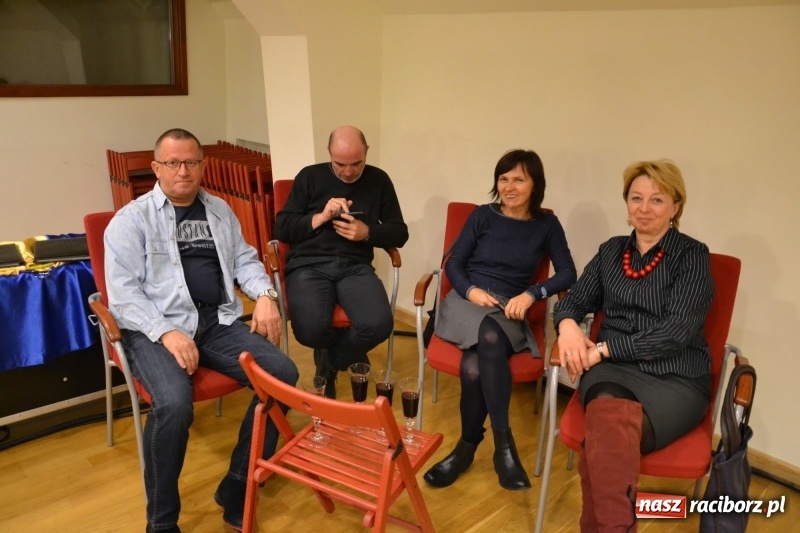 Zdjęcie w galerii na portalu naszraciborz.pl: Guitar Mark - koncert bluesa z elementami edukacyjnymi za nami  wiadomości z regionu