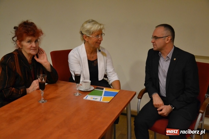 Zdjęcie w galerii na portalu naszraciborz.pl: Guitar Mark - koncert bluesa z elementami edukacyjnymi za nami  wiadomości z regionu