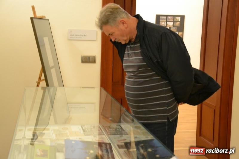 Zdjęcie w galerii na portalu naszraciborz.pl: Młodzieżowy chór Bel Canto zaśpiewał na Zamku Piastowskim wiadomości z regionu