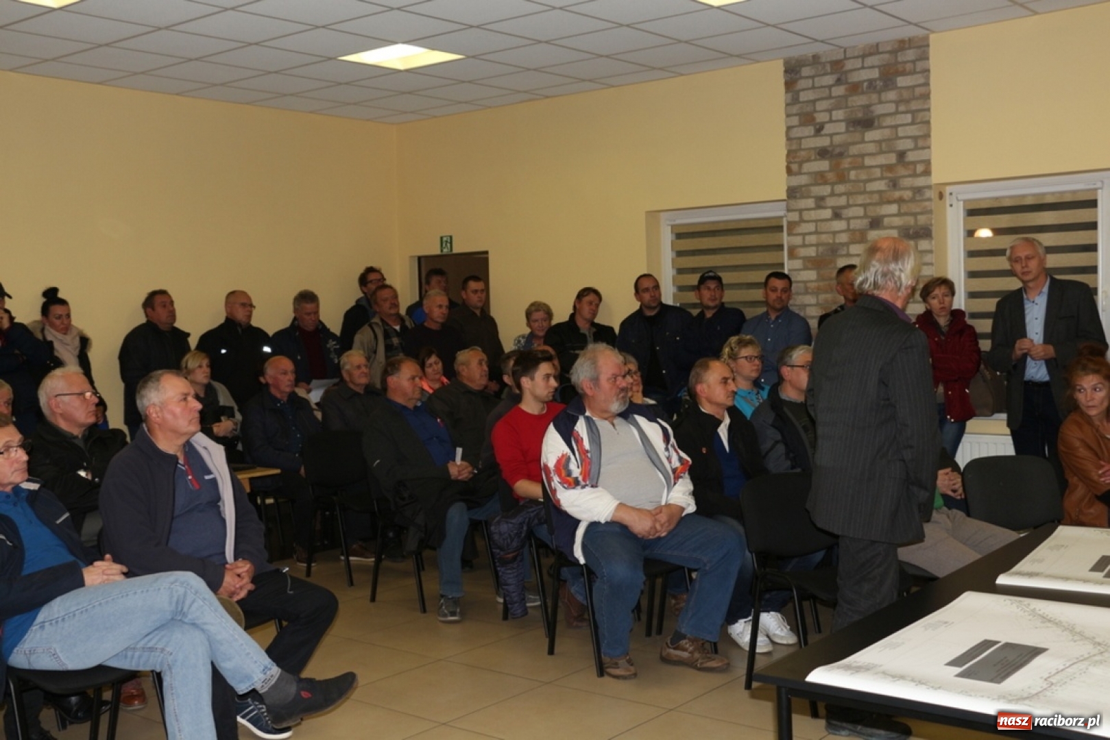 Zdjęcie w galerii na portalu naszraciborz.pl: Spotkanie z mieszkańcami w sprawie budowy kanalizacji w gminie Kornowac wiadomości z regionu