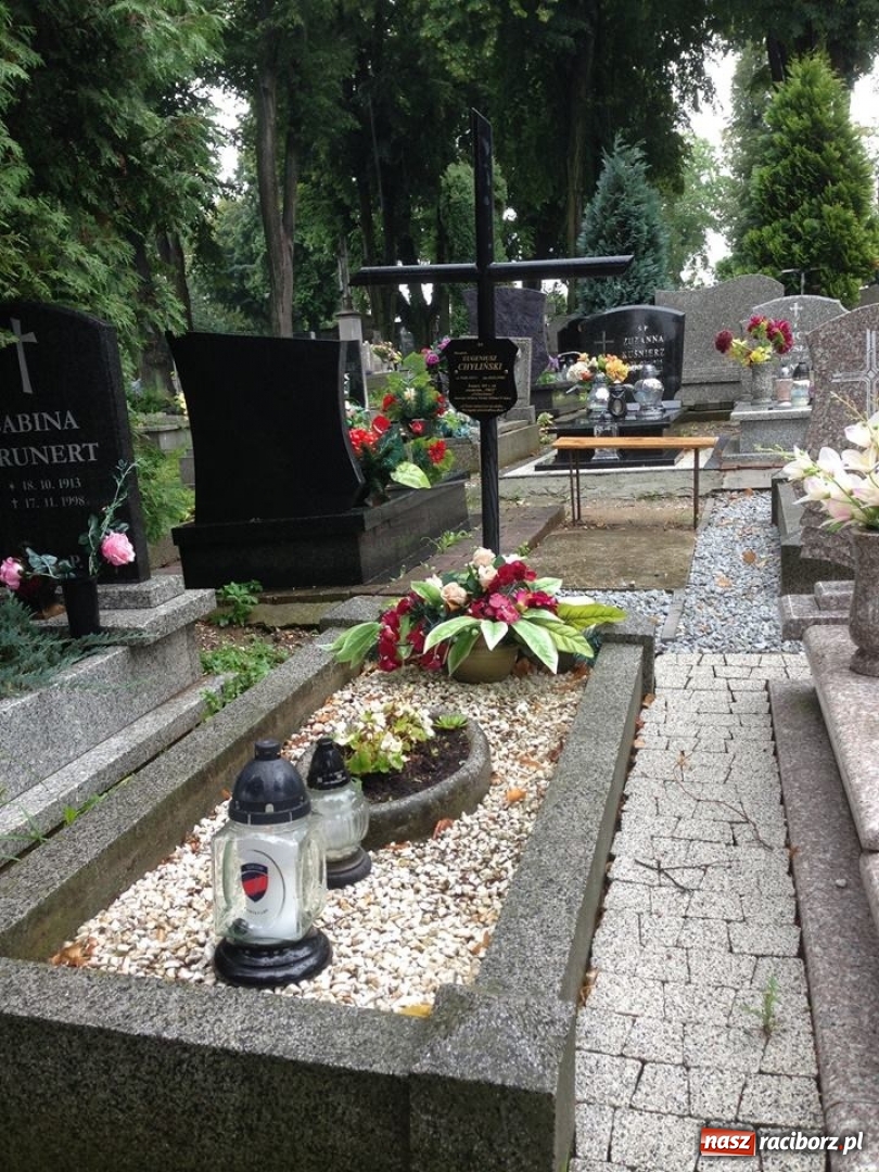 Zdjęcie w galerii na portalu naszraciborz.pl: Porucznik Eugeniusz Chyliński i cichociemni - coraz żywsza pamięć o bohaterze spoczywającym w Raciborzu wiadomości z regionu