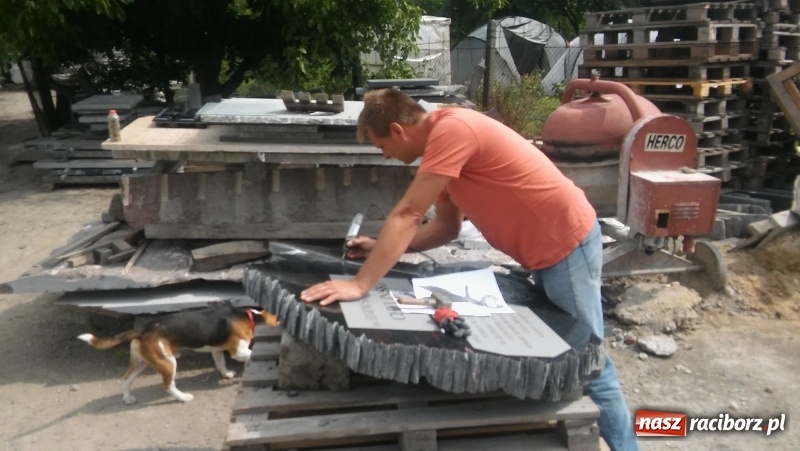 Zdjęcie w galerii na portalu naszraciborz.pl: Porucznik Eugeniusz Chyliński i cichociemni - coraz żywsza pamięć o bohaterze spoczywającym w Raciborzu wiadomości z regionu