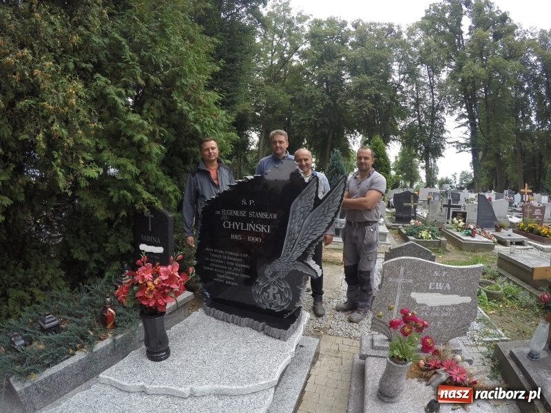 Zdjęcie w galerii na portalu naszraciborz.pl: Porucznik Eugeniusz Chyliński i cichociemni - coraz żywsza pamięć o bohaterze spoczywającym w Raciborzu wiadomości z regionu