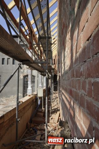 Zdjęcie w galerii na portalu naszraciborz.pl: Dobre tempo prac na zamku wiadomości z regionu