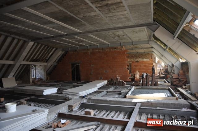 Zdjęcie w galerii na portalu naszraciborz.pl: Dobre tempo prac na zamku wiadomości z regionu