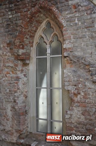 Zdjęcie w galerii na portalu naszraciborz.pl: Dobre tempo prac na zamku wiadomości z regionu