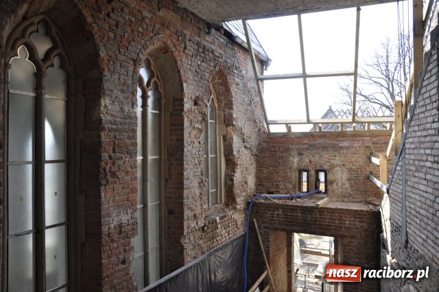 Zdjęcie w galerii na portalu naszraciborz.pl: Dobre tempo prac na zamku wiadomości z regionu