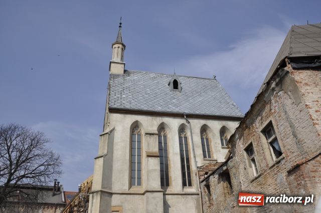Zdjęcie w galerii na portalu naszraciborz.pl: Dobre tempo prac na zamku wiadomości z regionu