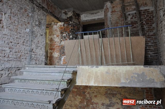 Zdjęcie w galerii na portalu naszraciborz.pl: Dobre tempo prac na zamku wiadomości z regionu