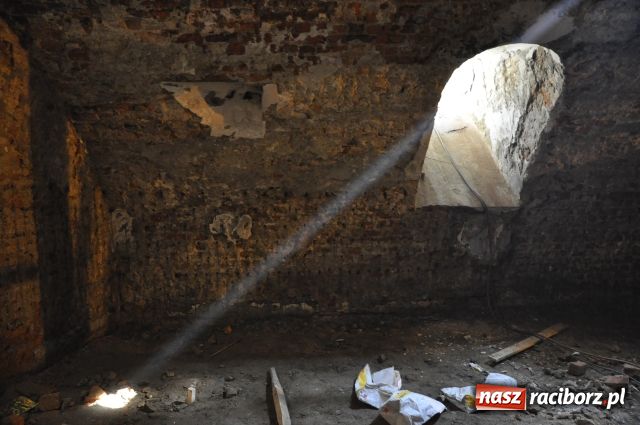 Zdjęcie w galerii na portalu naszraciborz.pl: Dobre tempo prac na zamku wiadomości z regionu