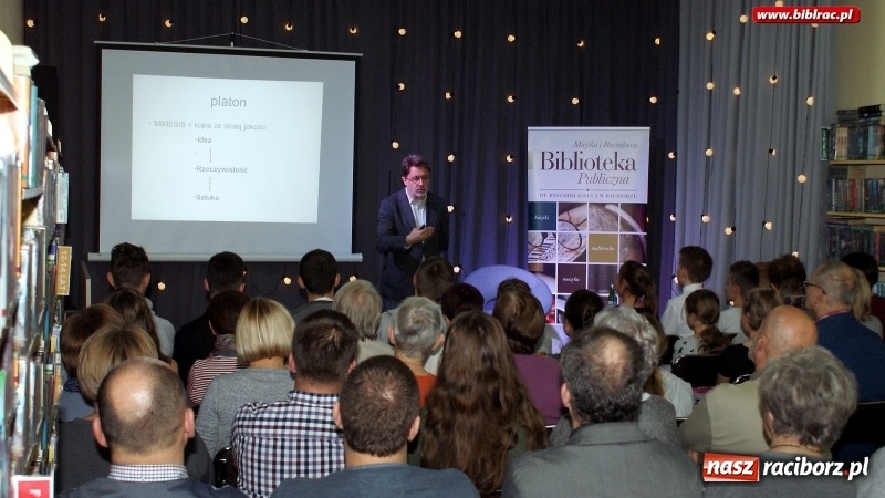 Zdjęcie w galerii na portalu naszraciborz.pl: Pypcie na języku i wierszyki domowe Michała Rusinka w raciborskiej bibliotece wiadomości z regionu